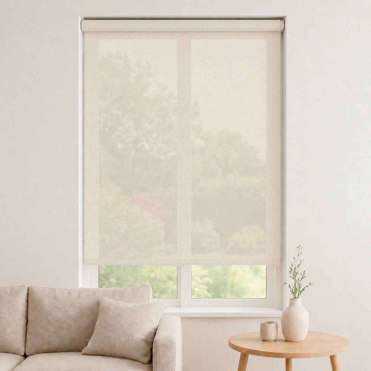 Store screen enrouleur coloris écru doux uni réf. A-47, toile 25% blackout sur mesure Bargaoui Rideaux
