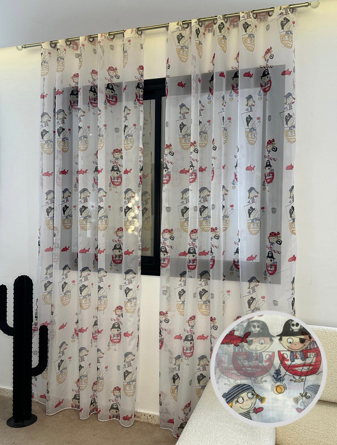 Voilage Transparent Motifs Pirates Enfant - Prêt à poser avec Anneaux Acier argenté