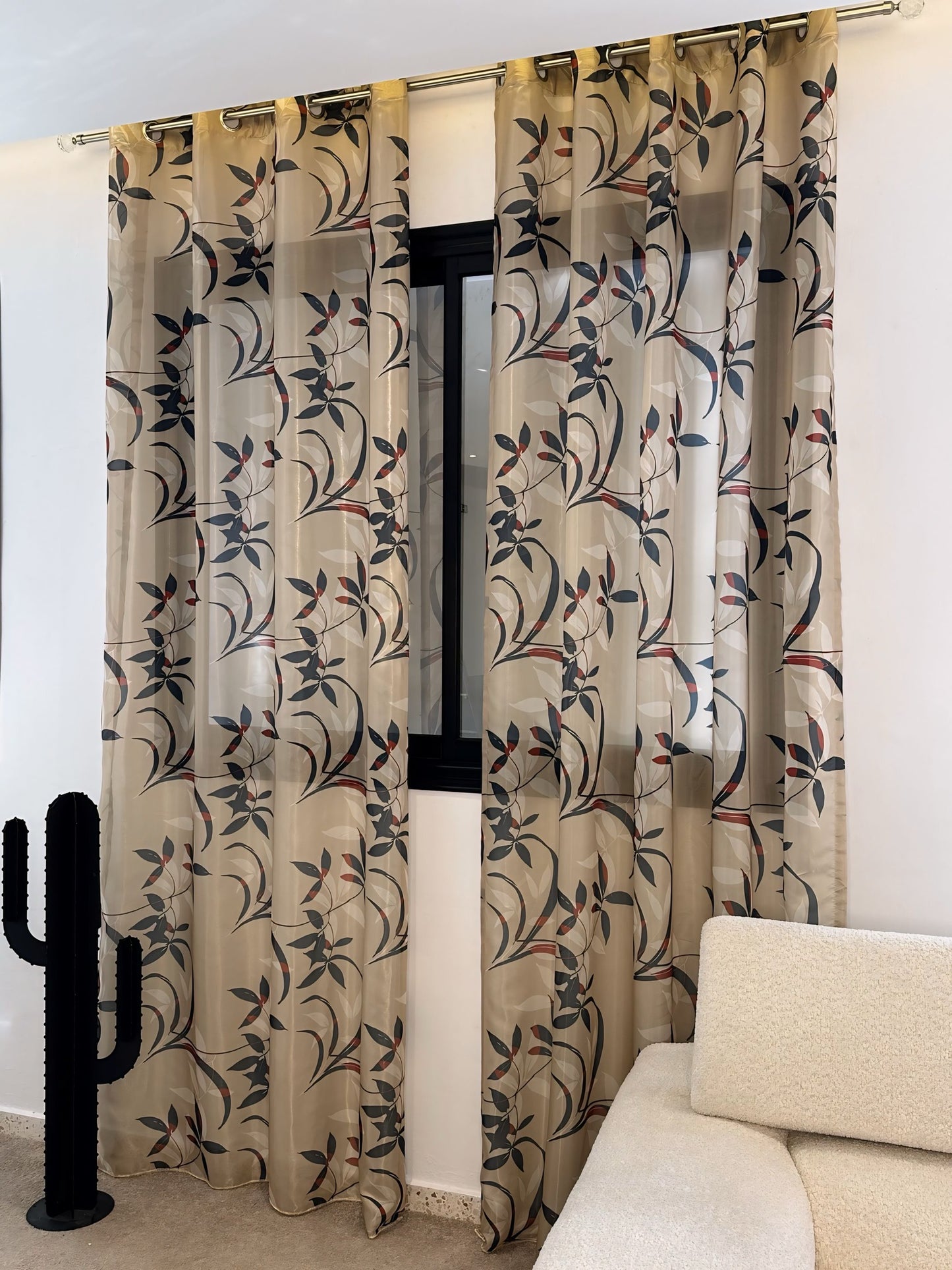 Voilage Organza Transparent Beige - Motif Floral Noir & Rouge avec Anneaux en Acier Argenté