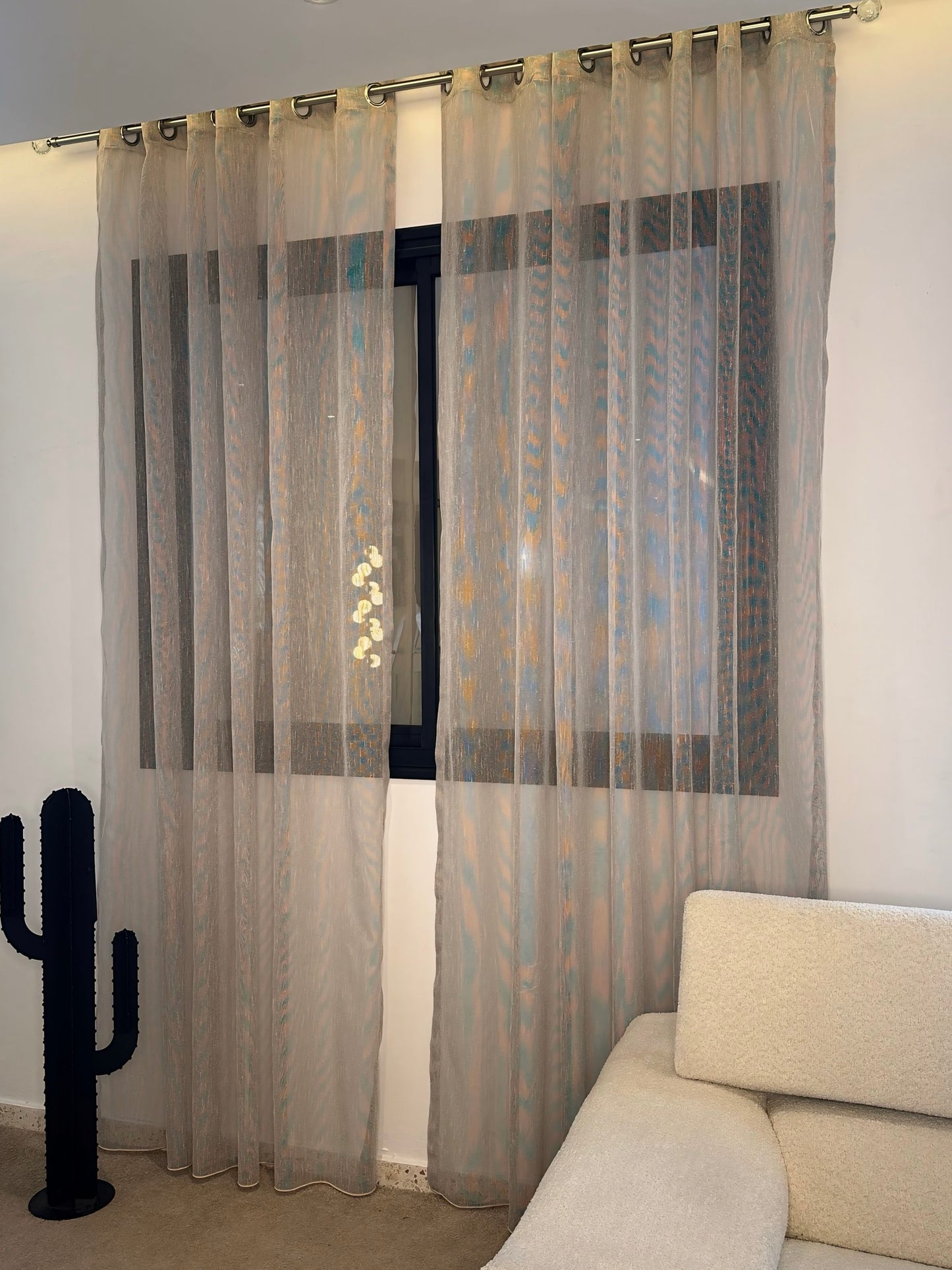 Voilage Transparent Blanc en Organza - Prêt à poser avec anneaux en acier argenté