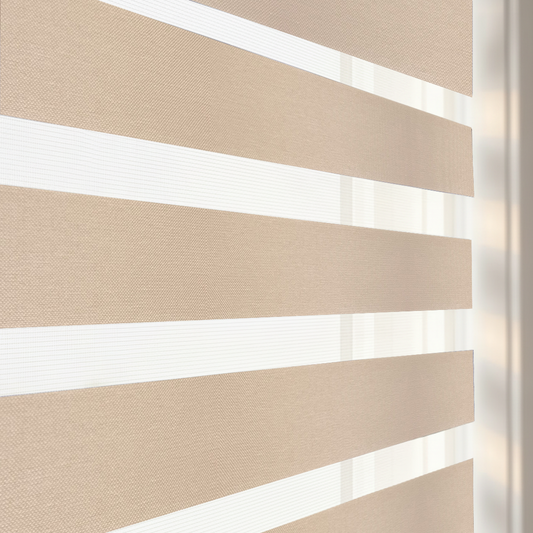 Store zebra uni coloris crème sable réf. FM-222, store jour nuit sur mesure Bargaoui Rideaux