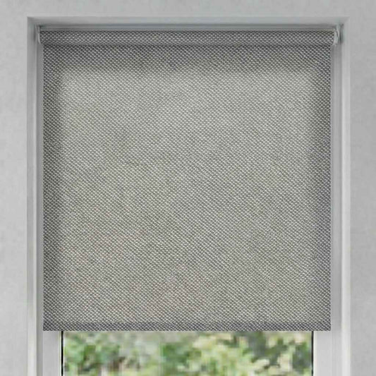 Store screen enrouleur coloris gris béton moyen réf. S3-090, toile 75% Black-out sur mesure Bargaoui Rideaux