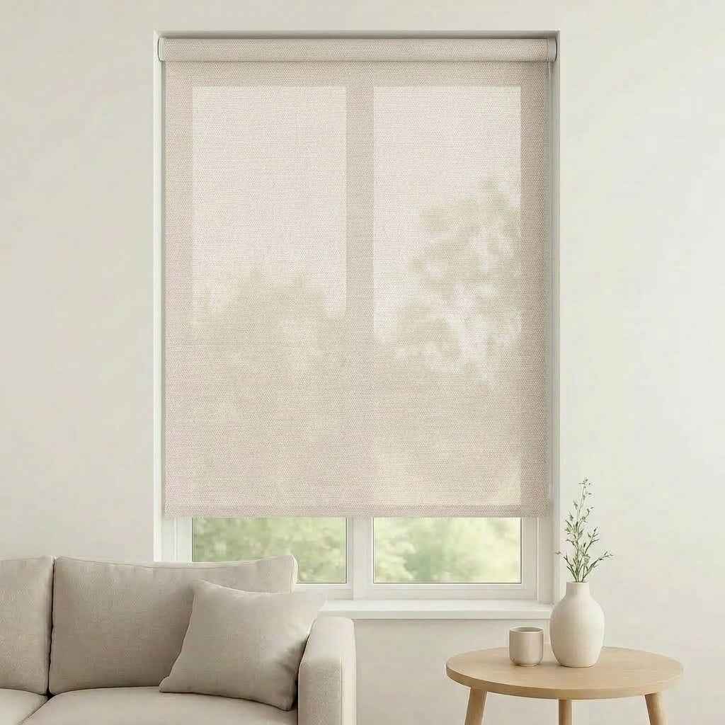 Store screen enrouleur coloris blanc mat tissé réf. SC-62-Plus, toile 50% Black-out sur mesure Bargaoui Rideaux