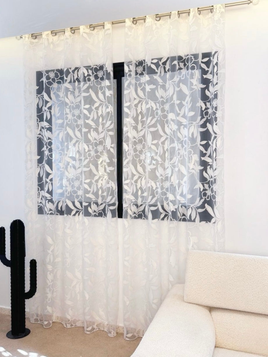 Voilage Organza Blanc - Motif Floral Délicat & Prêt à poser avec anneaux en acier argenté