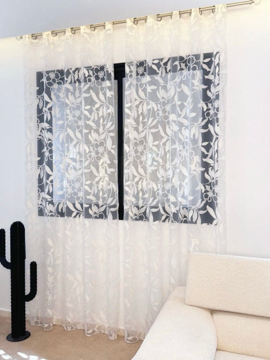 Voilage Organza Blanc - Motif Floral Délicat & Prêt à poser avec anneaux en acier argenté