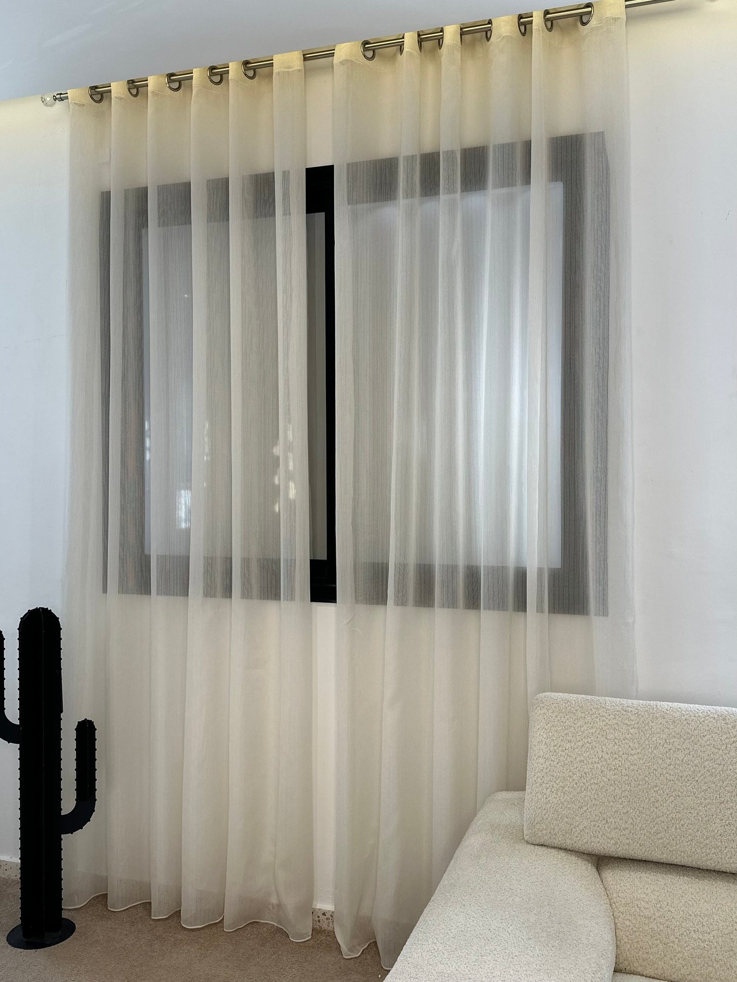 Voilage Transparent Blanc en Organza - Prêt à poser avec anneaux en acier argenté