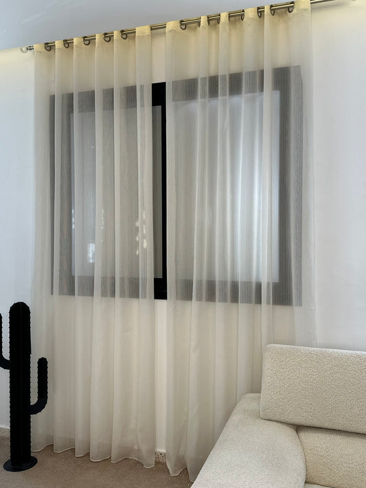 Voilage Transparent Blanc en Organza - Prêt à poser avec anneaux en acier argenté