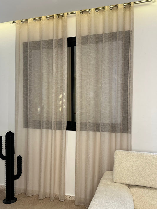 Voilage Beige Transparent en Organza -Prêt à poser avec anneaux en acier argenté