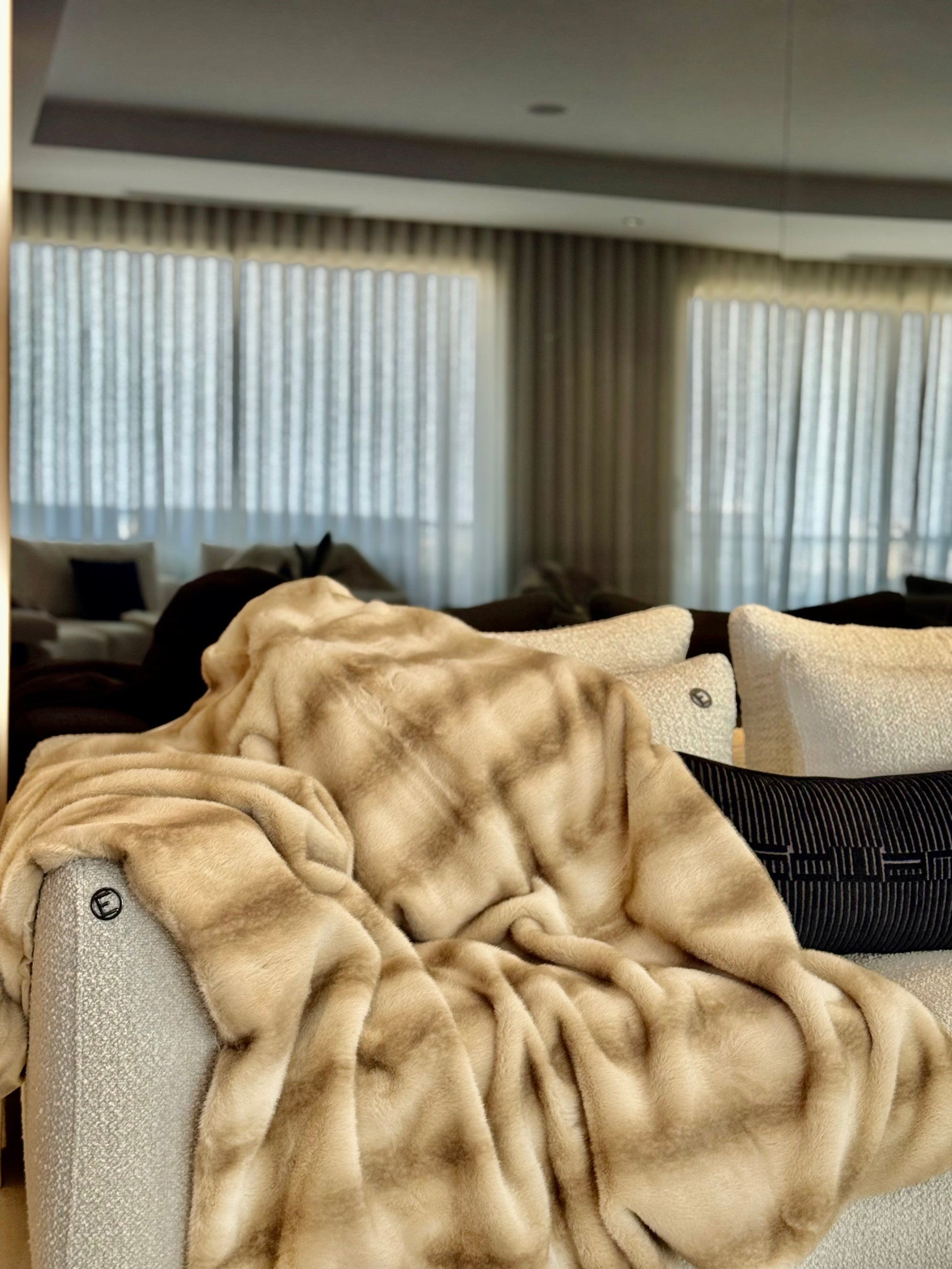 plaid fausse fourrure beige rayure ondulée haute qualité ultra doux couverture confortable salon jeté décoration linge de maison polaire